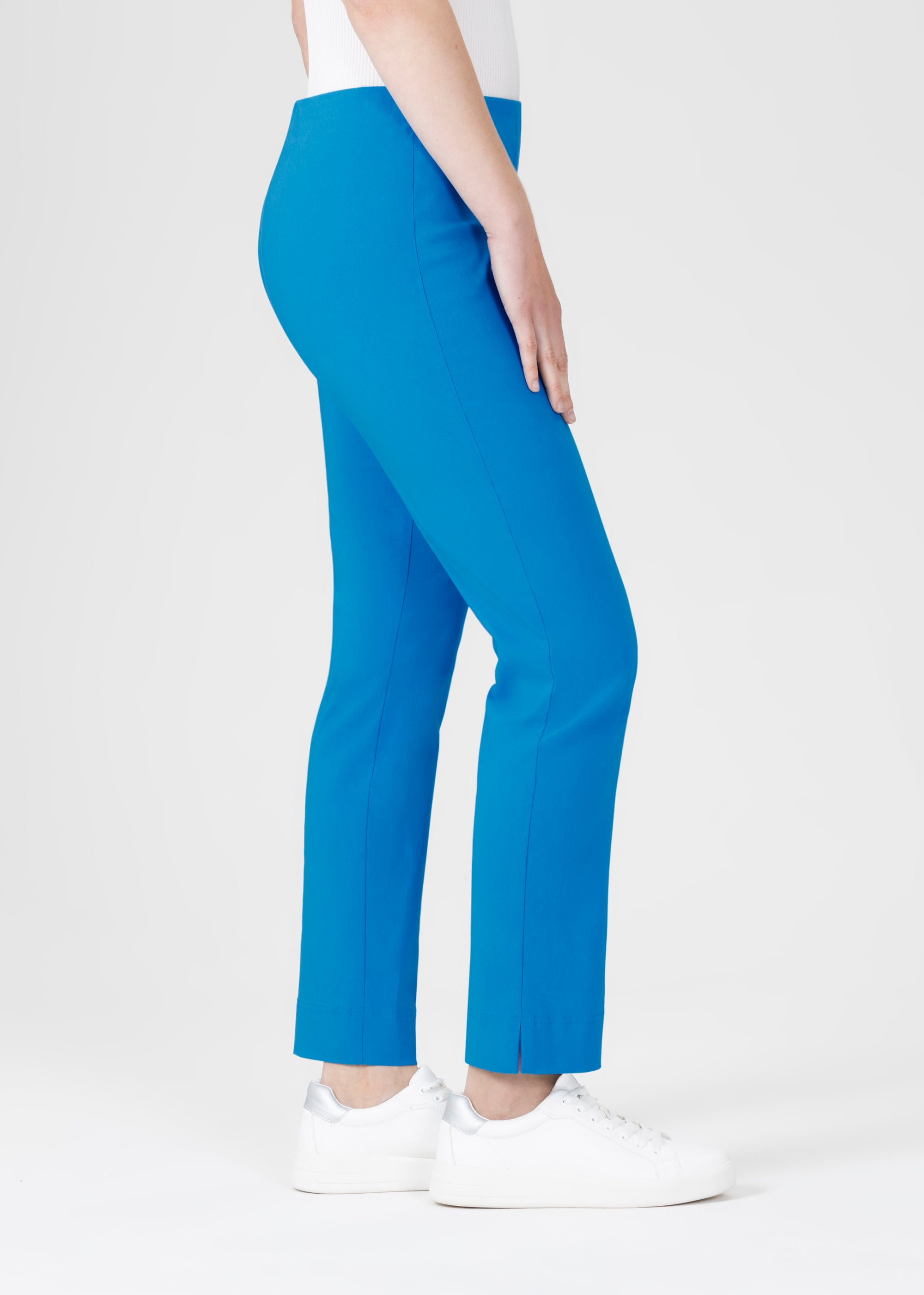 Stretch ankle length in Ina in trousers blue